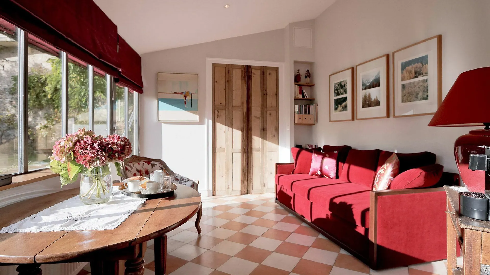 ** Hotel La Laurentine Lyon France